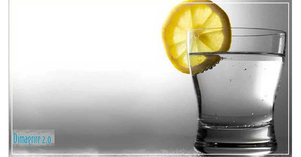 Acqua calda e limone